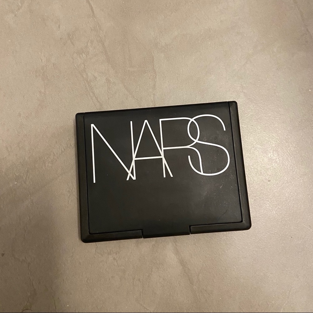 【2/$15】Nars Bronzing/Contouring Power in Casino